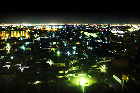 富士山・中心市街地方面をホテルから観る夜景